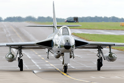 Thunder & Lightnings - Hawker Hunter - Survivors