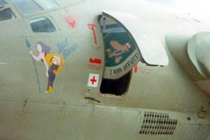 K.2 XH672's nose and door art