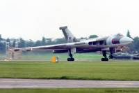 Vulcan B.2A(MRR) XJ823 at Doncaster, 4th September 1982; Shaun Connor